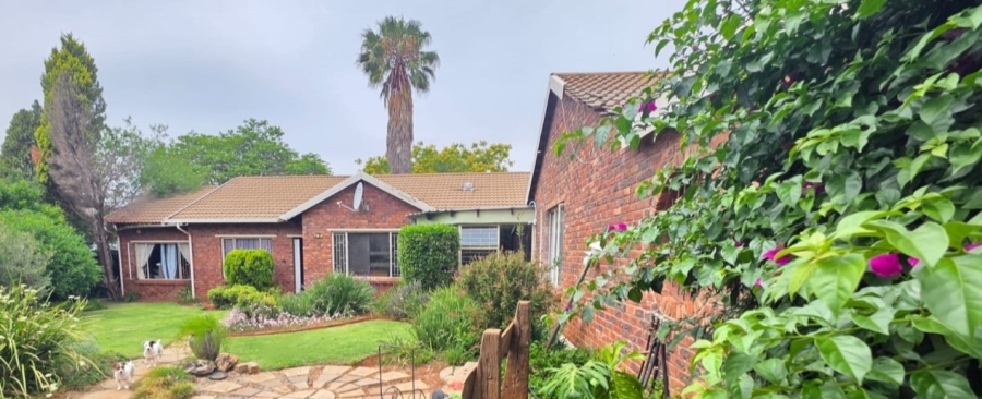 5 Bedroom Property for Sale in Doringkruin North West